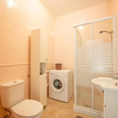 Sunny Flat 5min Stroll To The Appartement *