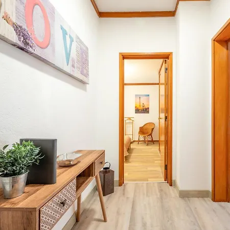 Sunny Flat 5min Stroll To The Appartement