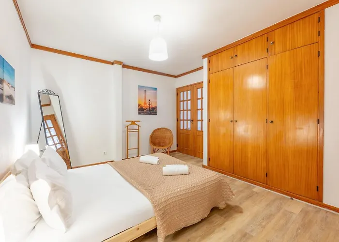 Apartmán Sunny Flat 5min Stroll To The