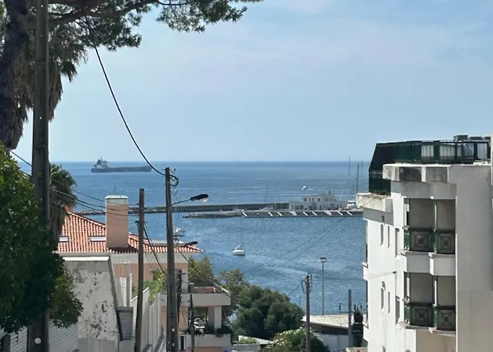 Sunny Flat 5min Stroll To The * Cascais